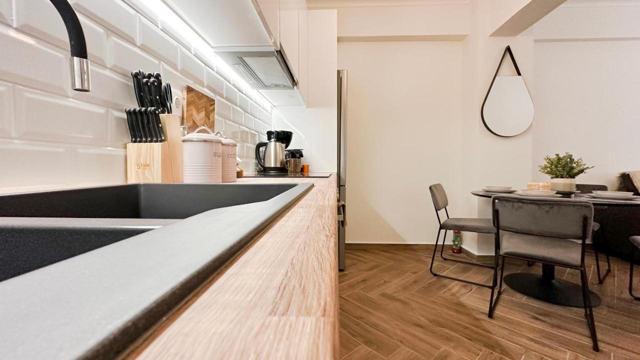 Appartement Valtetsiou Central 50Sqm Apt In Athènes Extérieur photo