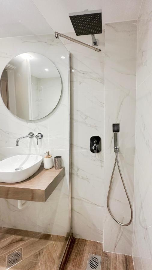 Appartement Valtetsiou Central 50Sqm Apt In Athènes Extérieur photo